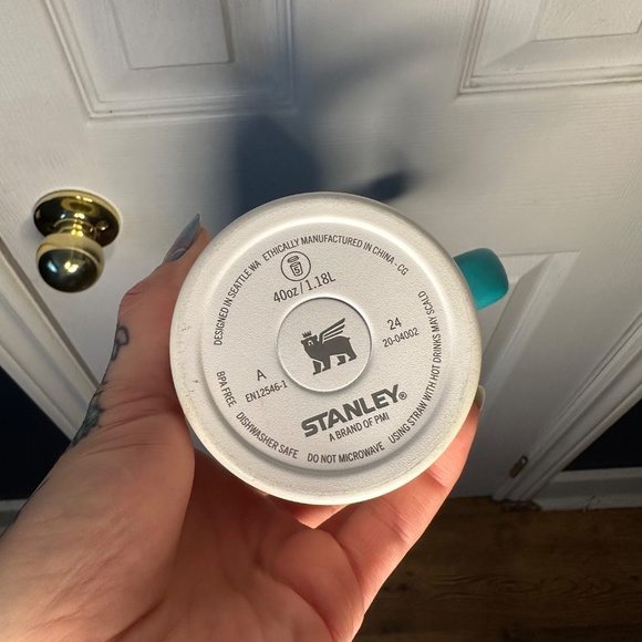 Stanley 40 Oz Stainless Steel H2.0 FlowState Quencher Tumbler In Summer Plaid - Picture 3 of 13